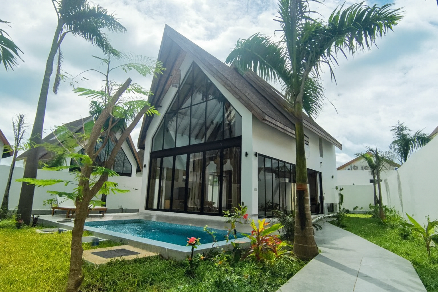 Luxury Chalet Villa with Private Pool in Paje - Image 1
